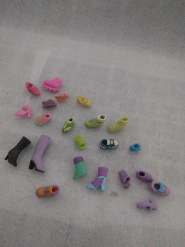 Polly pocket doll rubber - ,